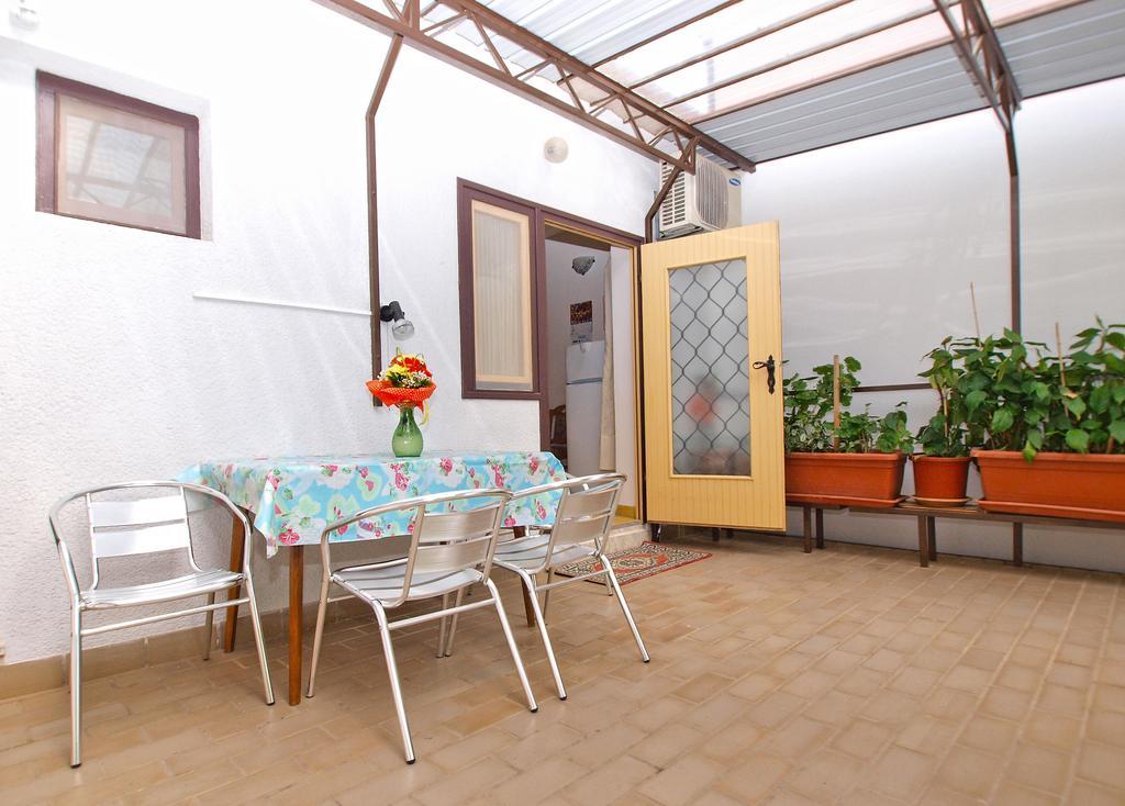 Apartments Branko 1348 Pula Extérieur photo