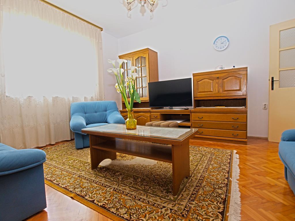 Apartments Branko 1348 Pula Extérieur photo