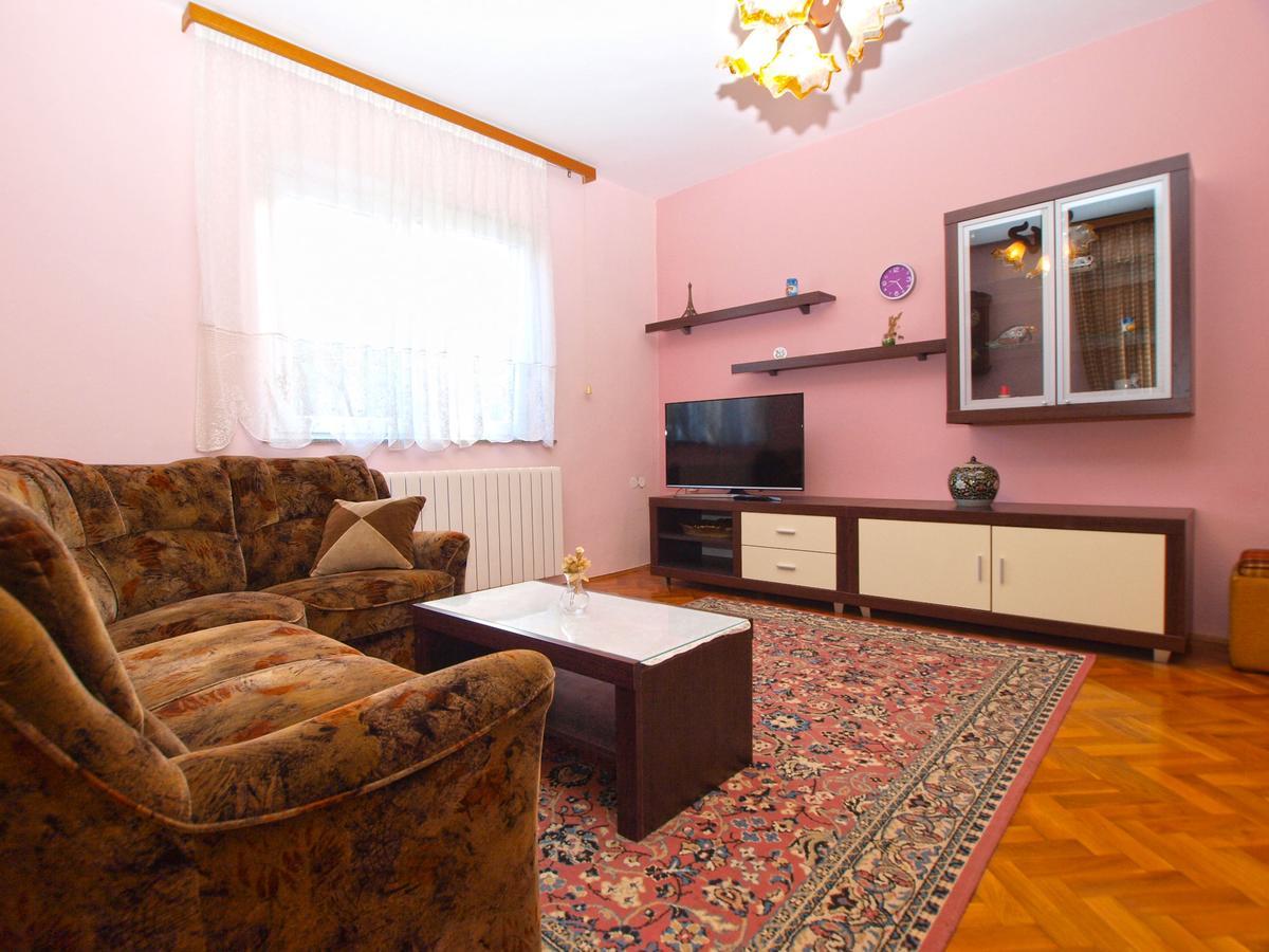 Apartments Branko 1348 Pula Extérieur photo
